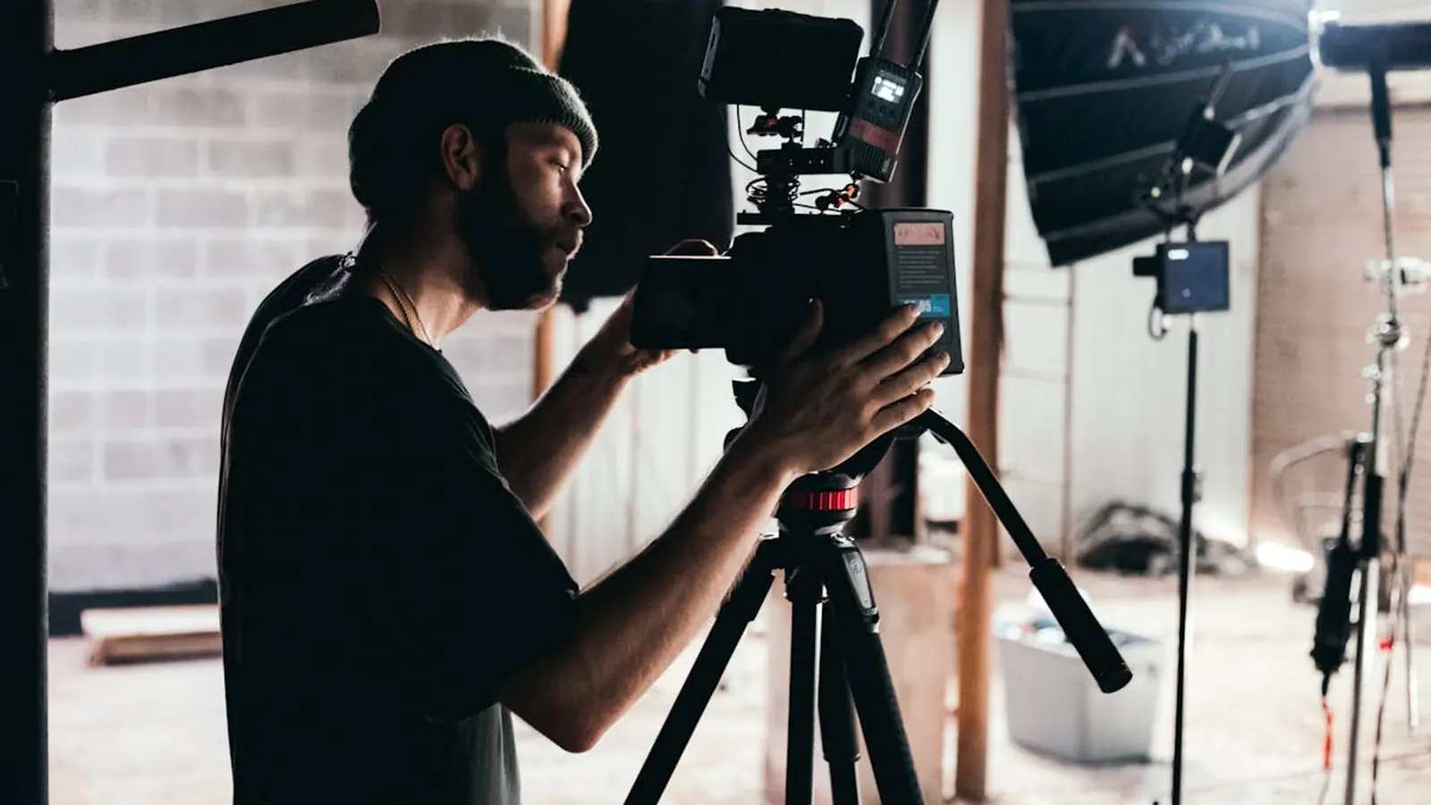 Students filming on set at QURA